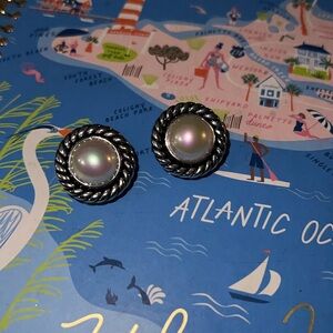 Vintage Sterling Silver Mabe Pearl Clip Earrings EEEUC